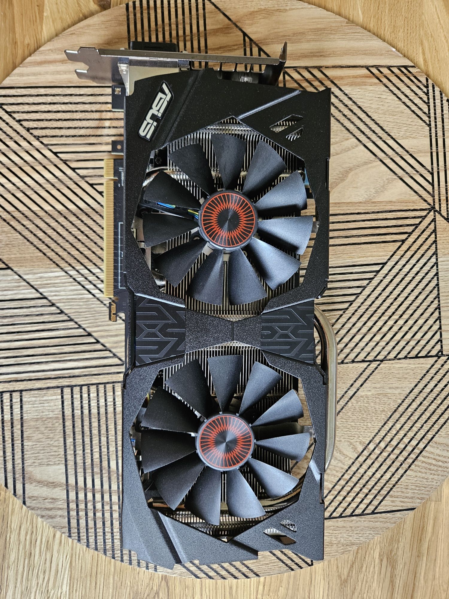ASUS GeForce GTX 970 256bit DirectCu II Strix OC