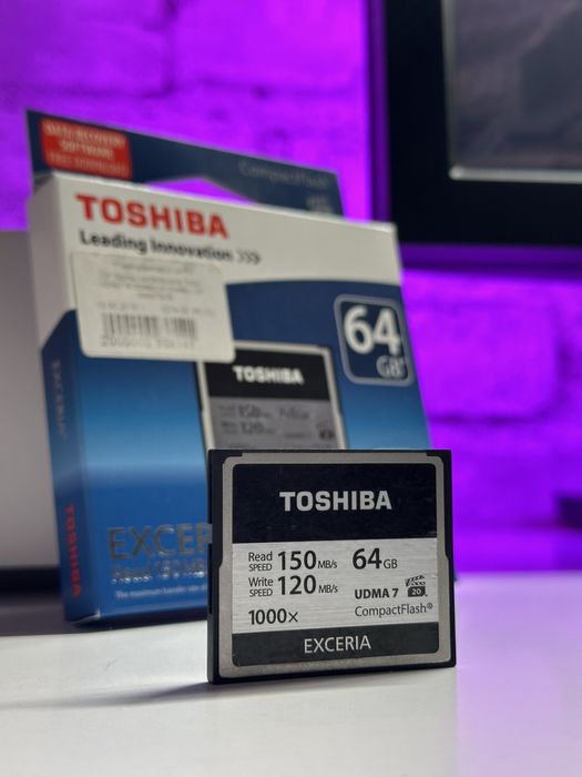 Карта памяти Toshiba 64gb CF