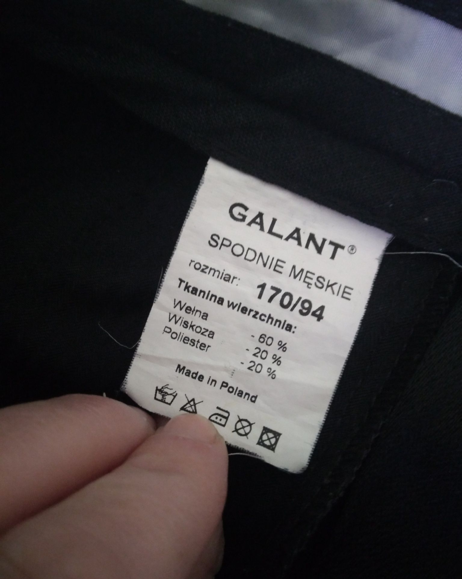 Męskie czarne spodnie eleganckie, garniturowe Galant