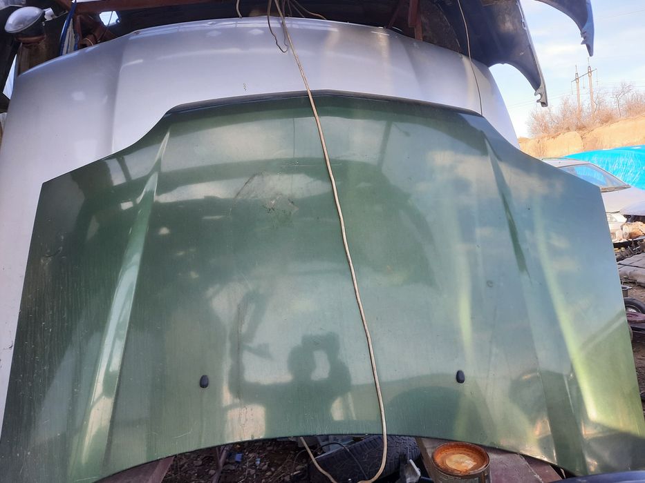 Продам бампер решётку Nissan X Trail T30