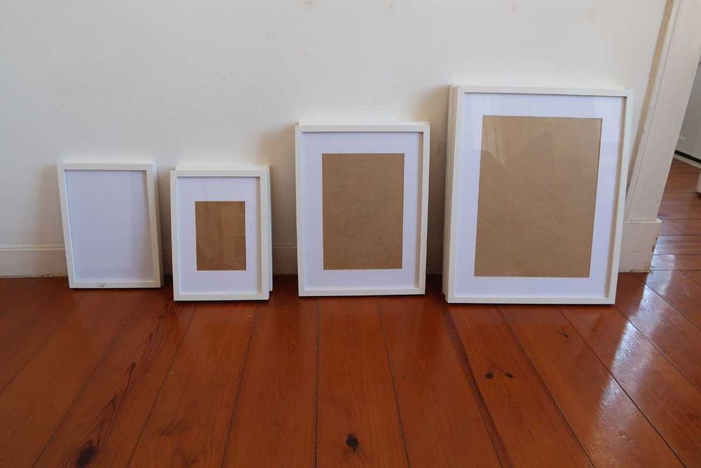 7 molduras brancas com vidro