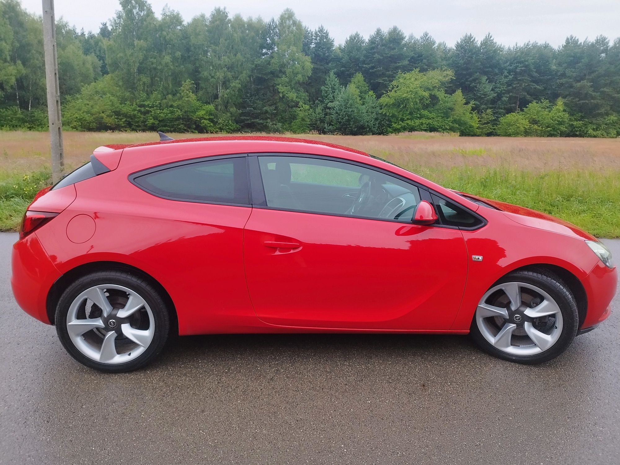 Opel Astra GTC 1.7