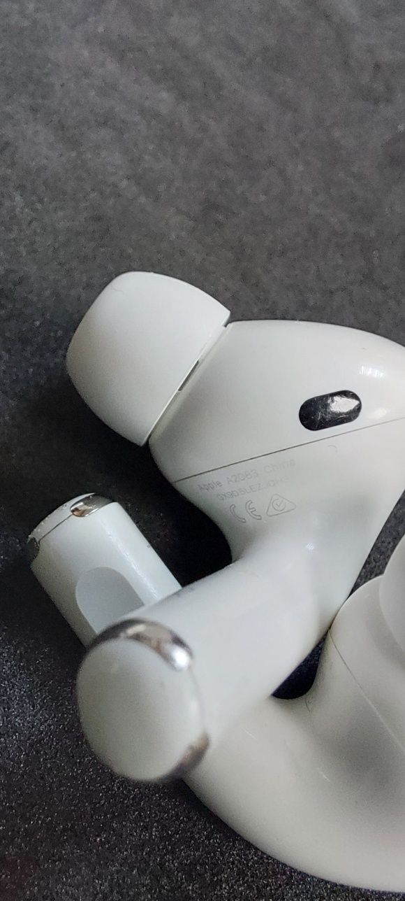 Apple AirPods Pro (A2084)