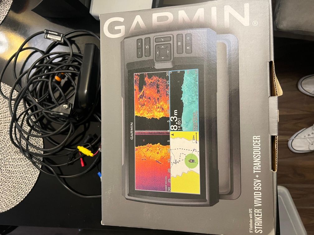Garmin Striker Vivid 9sv GT52-TM