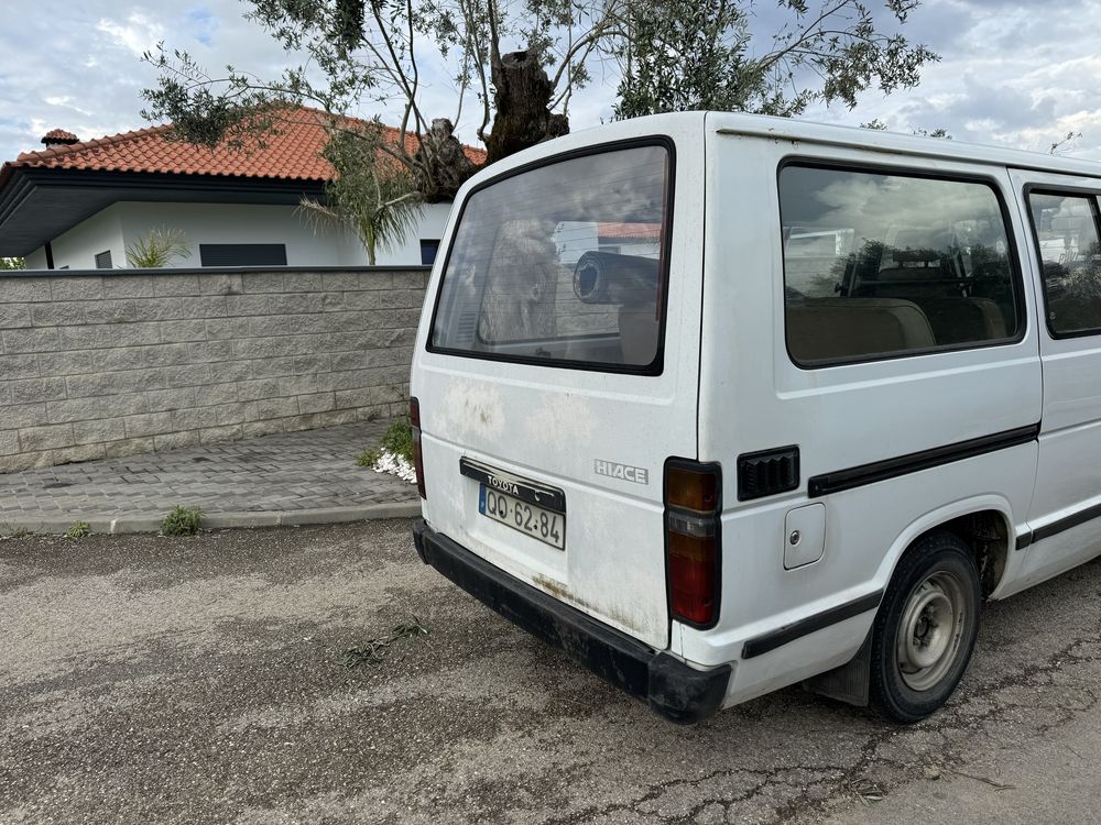 Toyota hiace 9 lugares