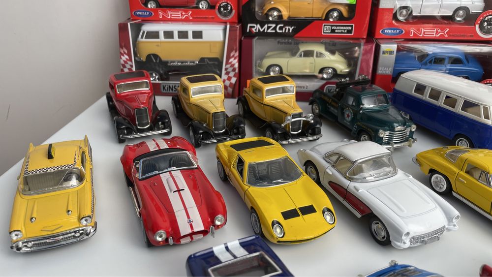 Металеві моделі ретро авто колекційні машинки дитячі іграшки іграшка