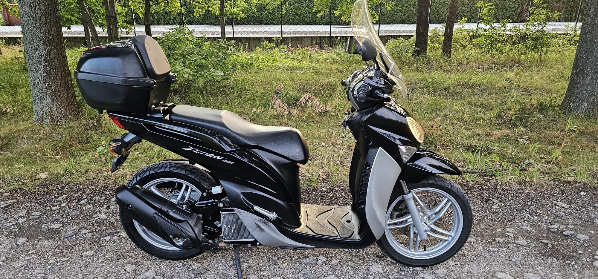 Skuter Yamaha Xenter 125cm Xmax Sh Pcx kat.B niskim przebieg Warszawa