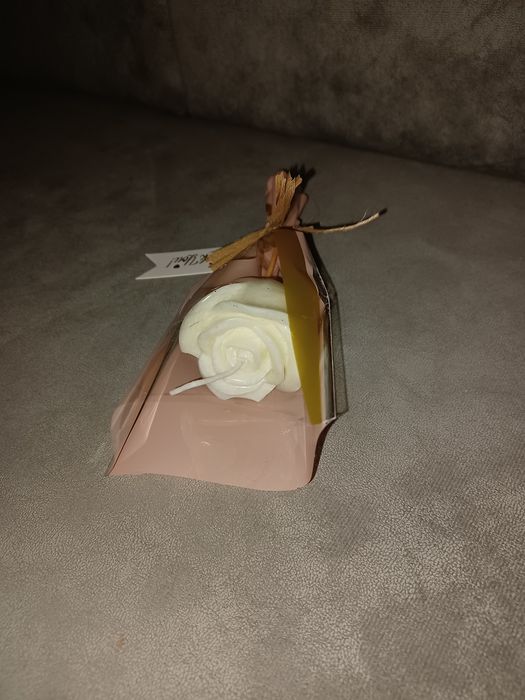Świeca sojowa róża / podziękowanie (Magia sojowa)