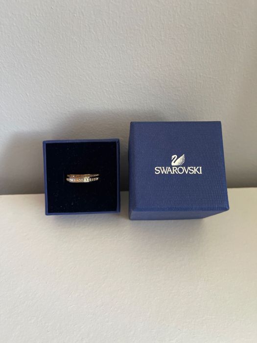 Vende-se Anel Swarovski