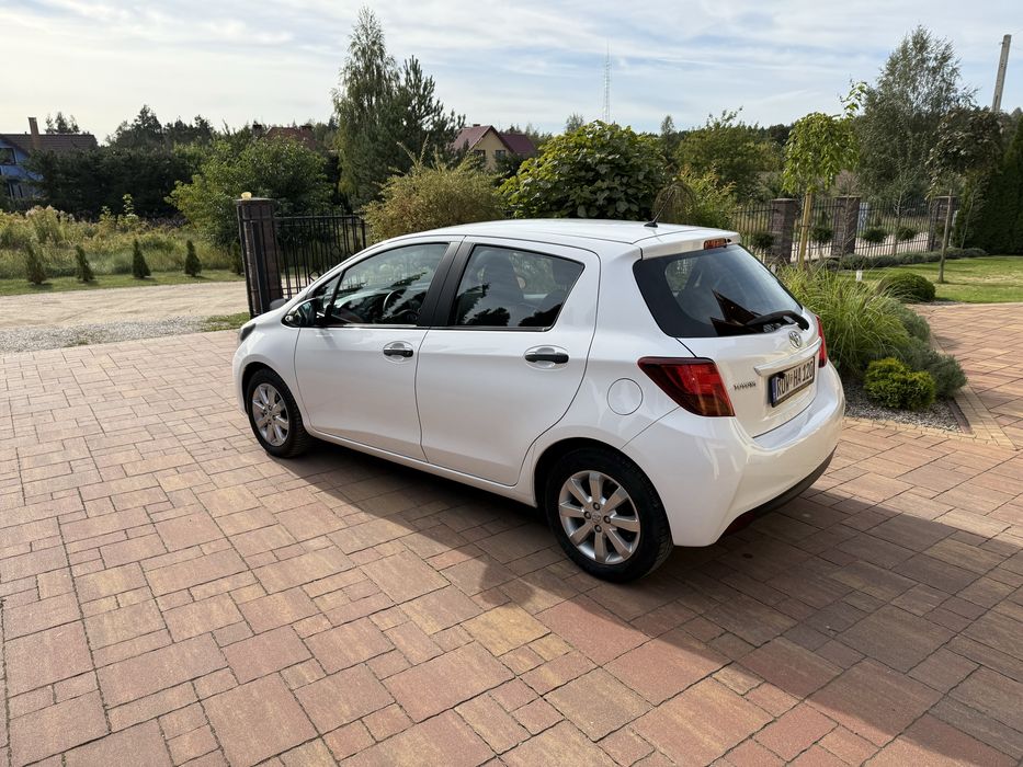 Toyota Yaris 2015 rok
