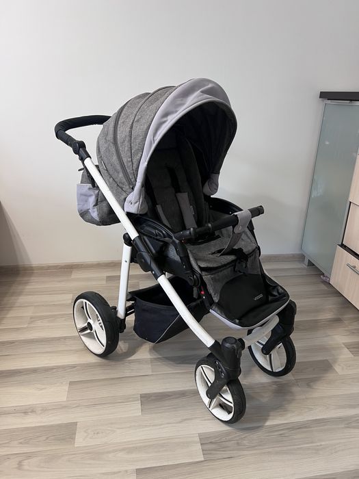 Дитяча коляска 2в1 в чудовому стані фірми Bexa