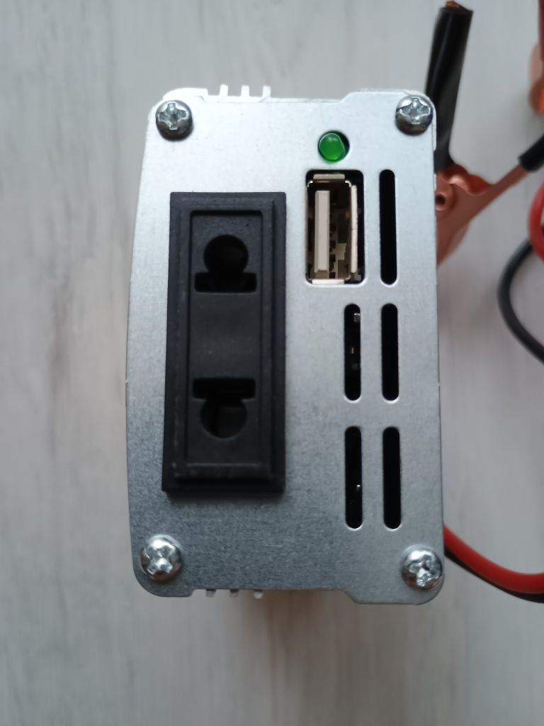 Do pojazdu elektryczna przetwornica konwerter 12V 220V 220W