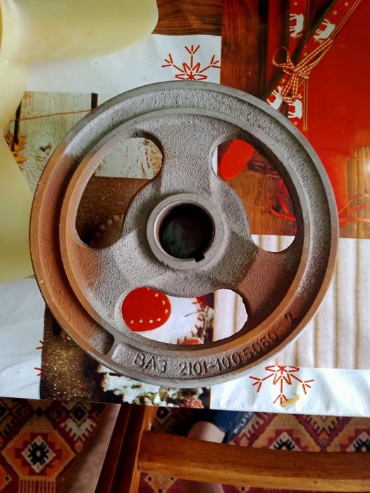 Шкив коленвала на 2101