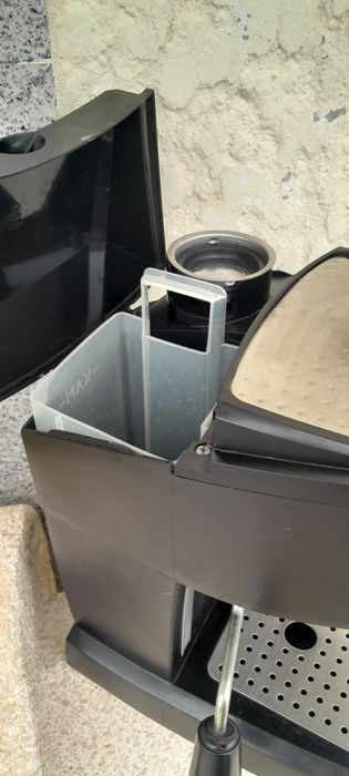 Máquina  de  café  elétrica