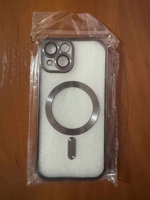 Чохол на iPhone 15