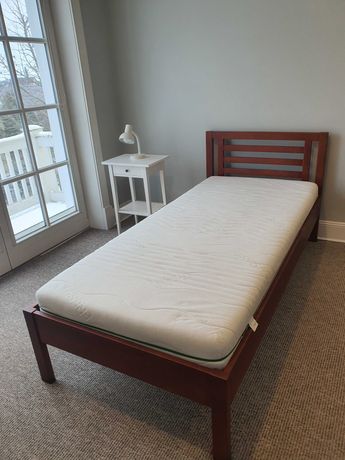Łóżko z drewna bukowego z materacem 90x200