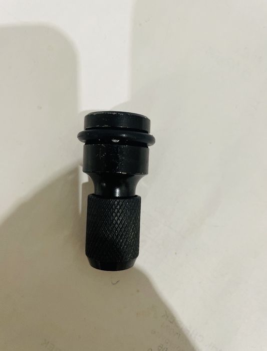 переходник адаптер быстросъем бит Наконечник гайковерта 1/2 на 1/4