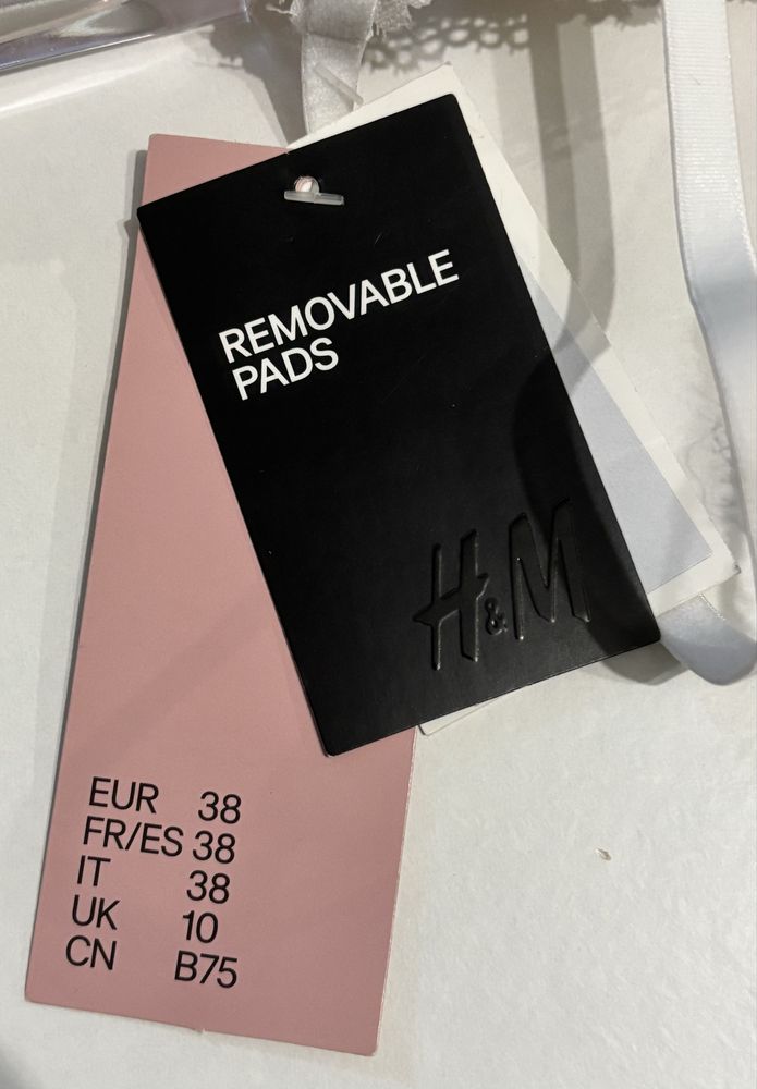 Топ H&M розмір 38 (75B)