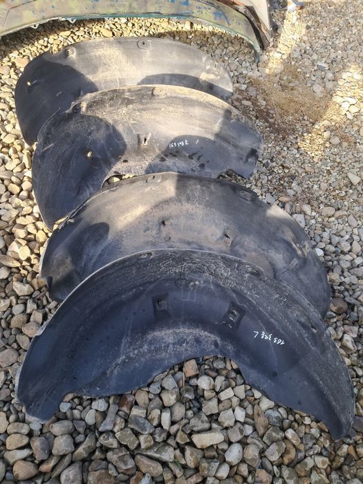 Підкрильник підкрилок Мерседес МЛ ML w163 розборка шрот запчастини