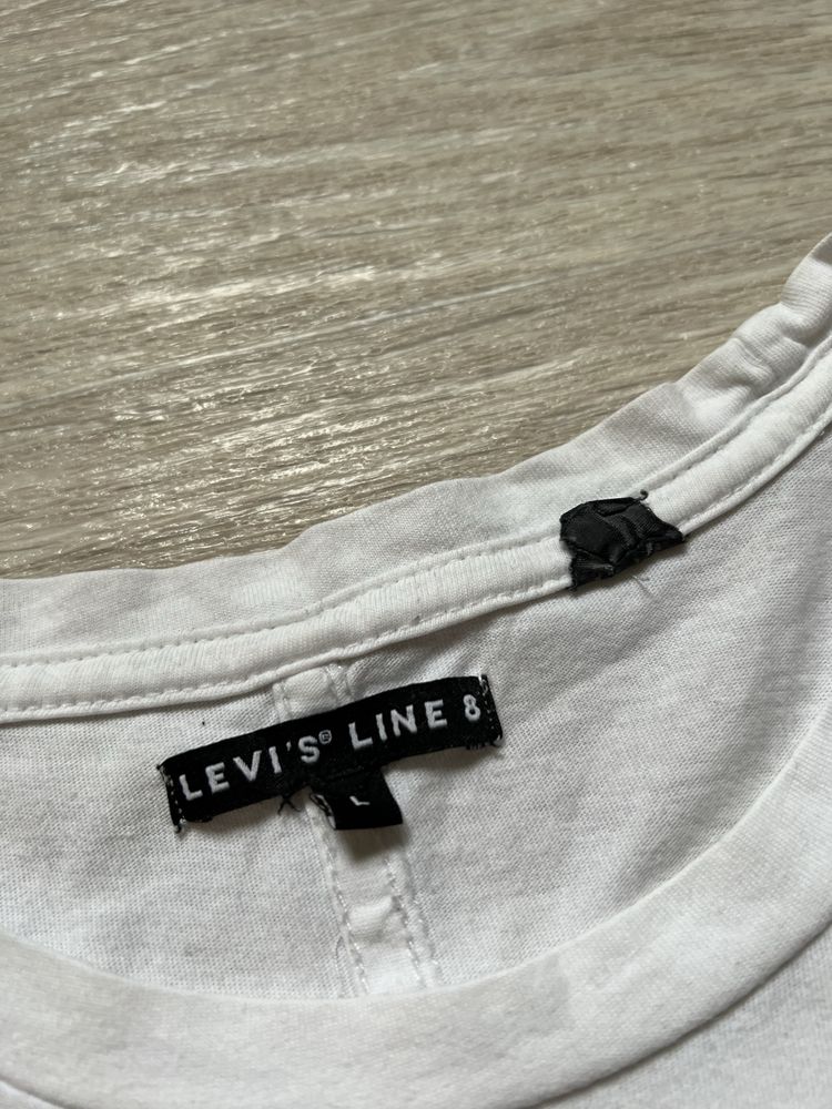 Чоловіча футболка levi's л розмір