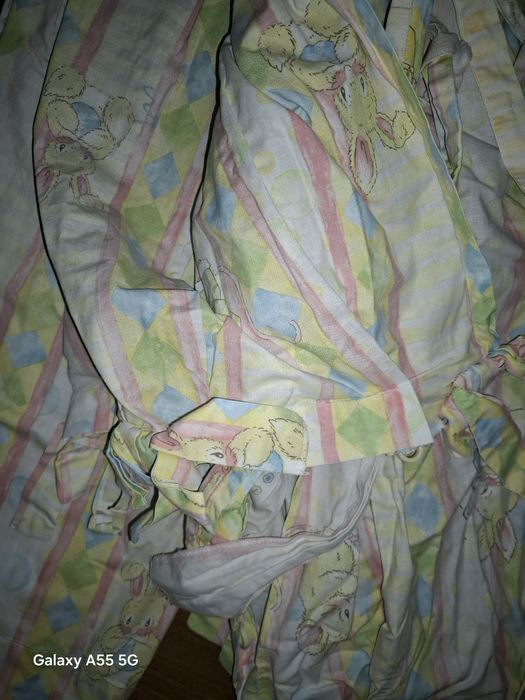 Cortinas de quarto de criança  com chapéu para candeeiro