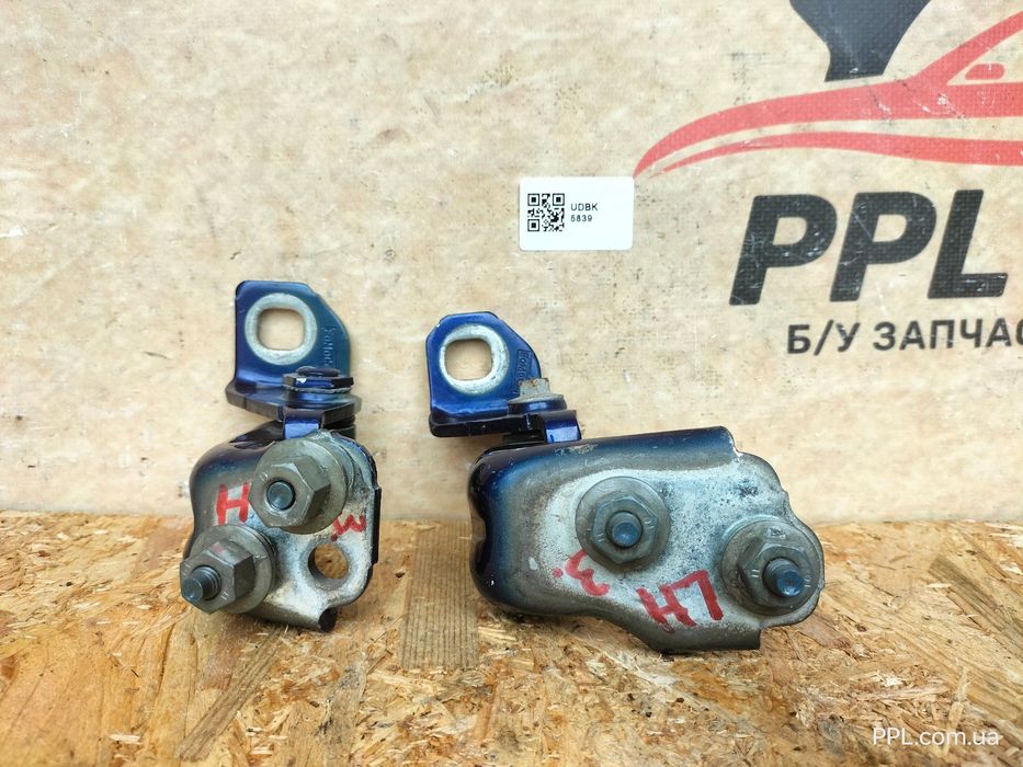 Ford Kuga mk2 2012-2019 Escape mk3 петля петли двери задней левой