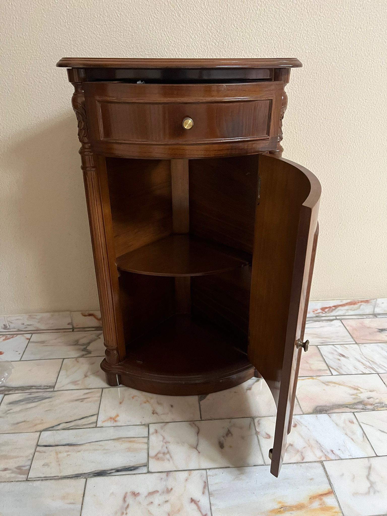 Movel cerejeira de canto