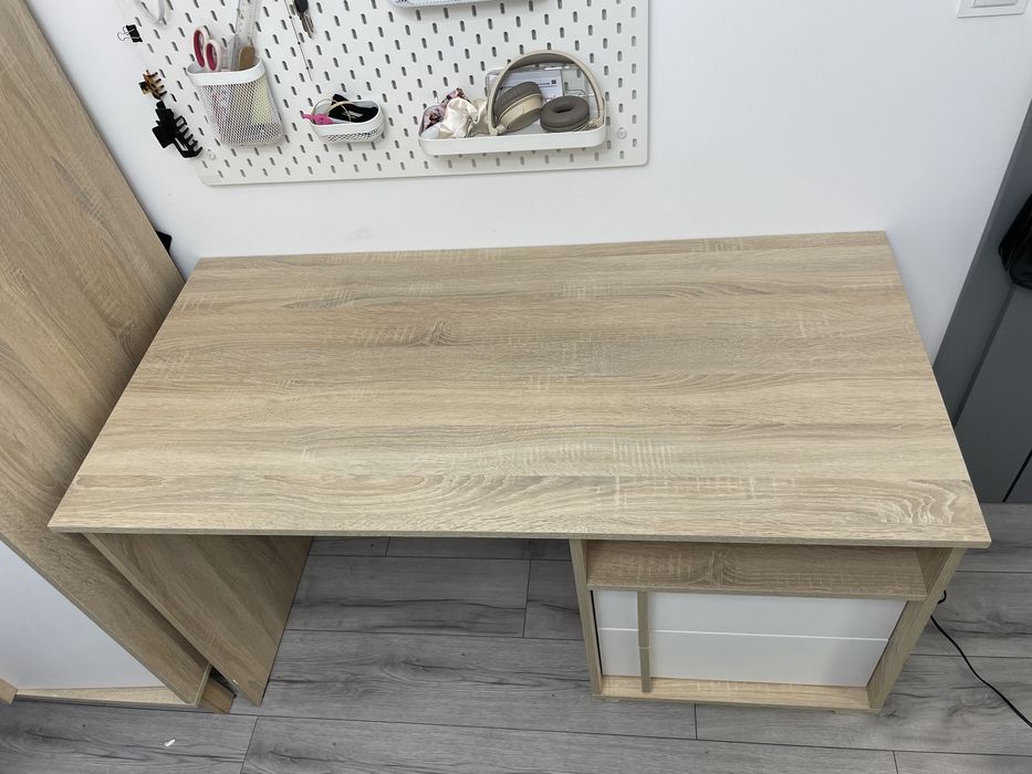 Szafa + biurko w stylu skandynawskim biel/dąb sonoma