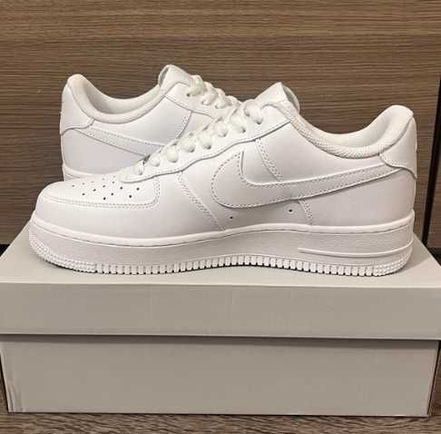 Nike Air Force 1 Low '07 White  40