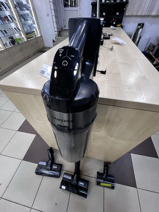 Пилосос акумуляторний Samsung VS0B75ACR5