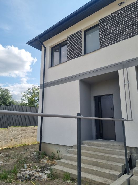 Продаж котедж Рудне готовий біля  Лісу поруч магазини та зупинка