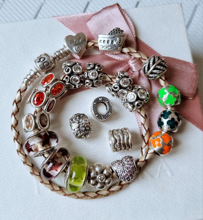 Pulseira e contas da Pandora