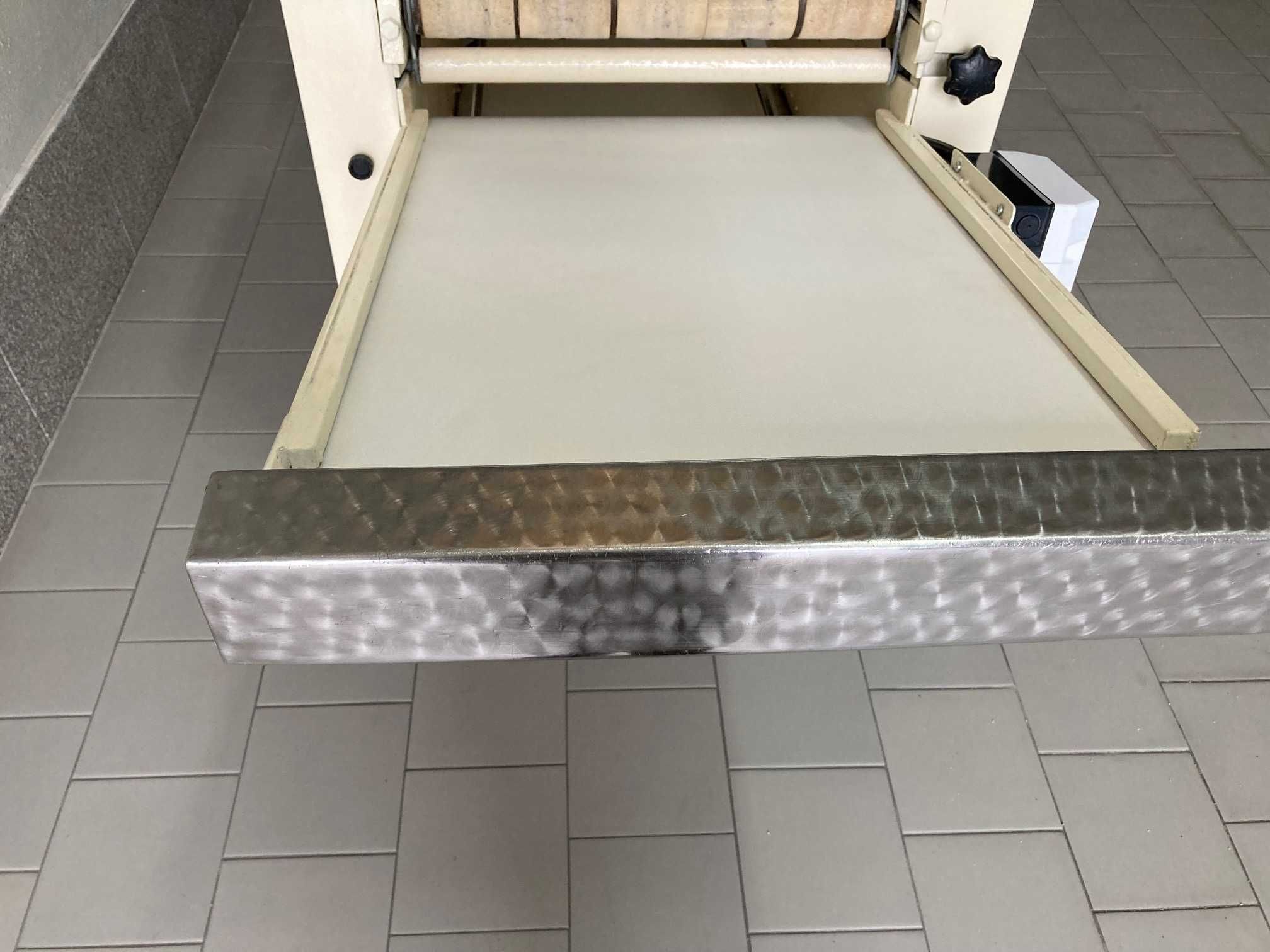Tendedeira vincadora 5 filas máquina semi nova