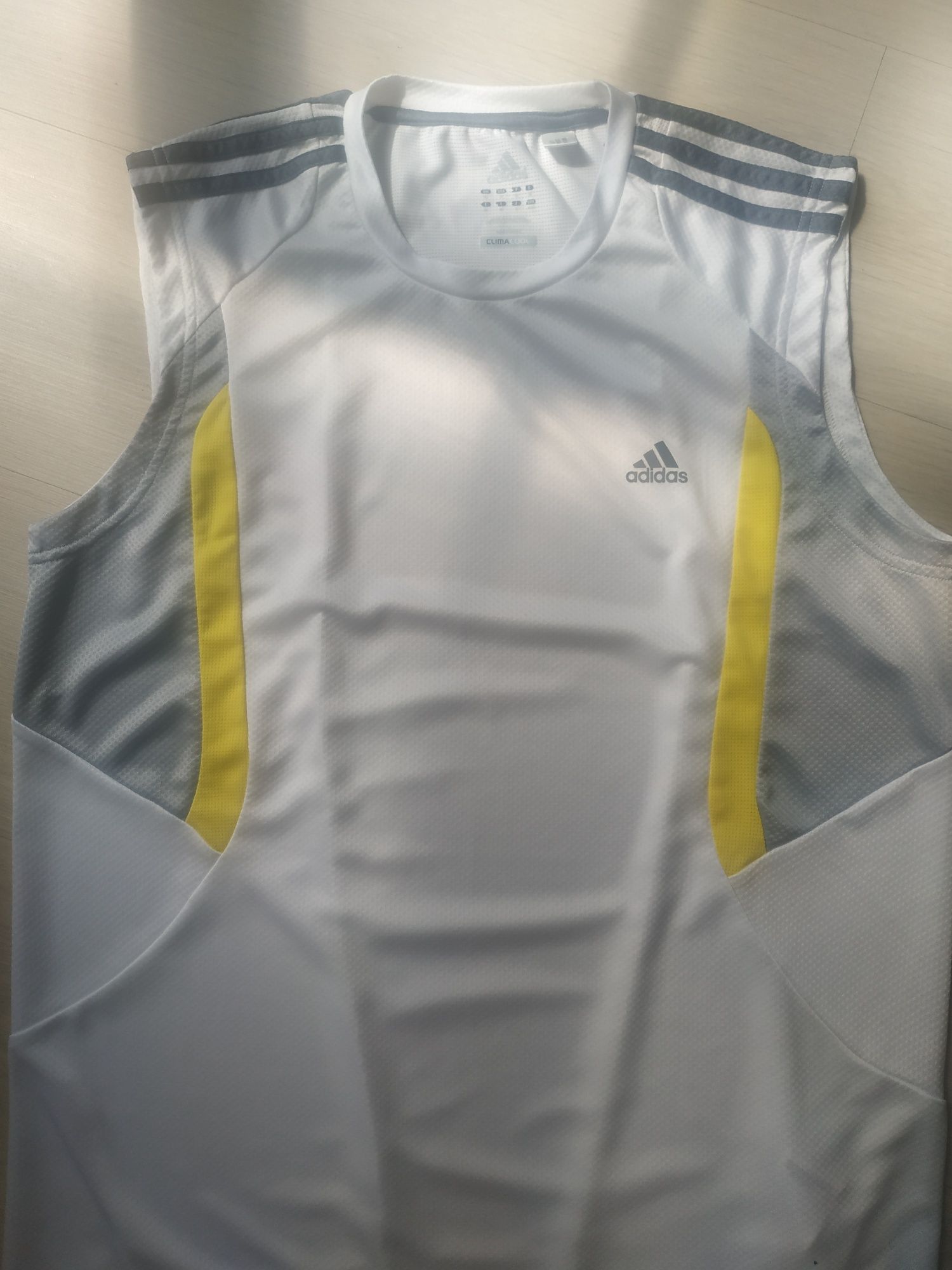 Podkoszulek koszulka biała bez rękawów adidas