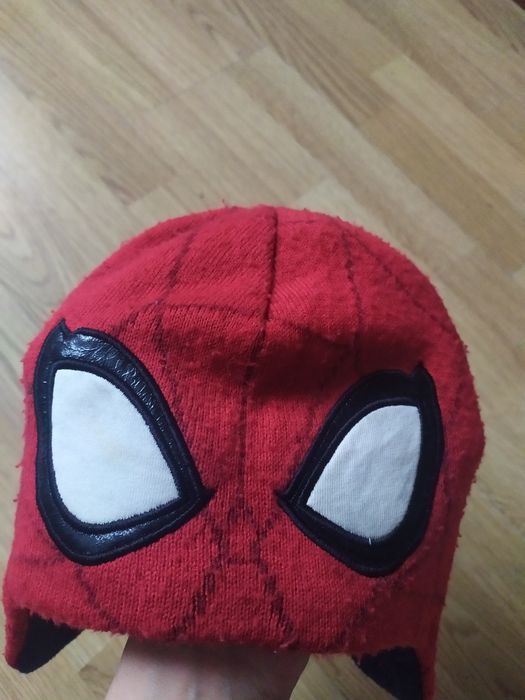 Зимняя шапка человек паук Spiderman