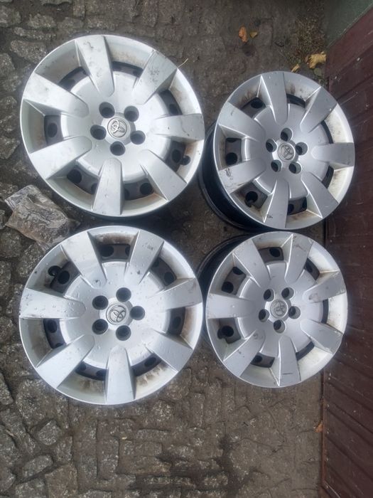 Felgi stalowe toyota Auris corolla 6.5j 16 et45 5x114.3