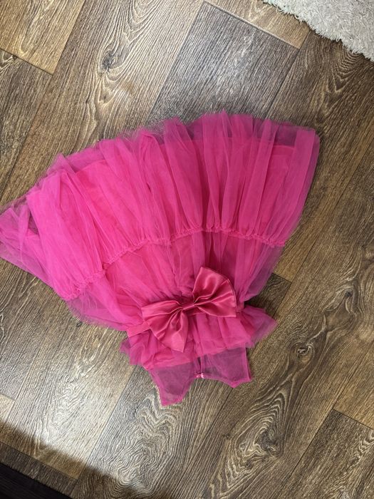 Платье нарядное на 90,92