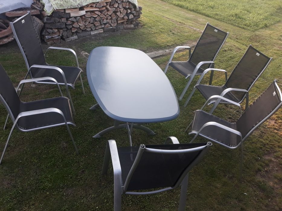 Komplet ogrodowy 6 krzeseł i stół