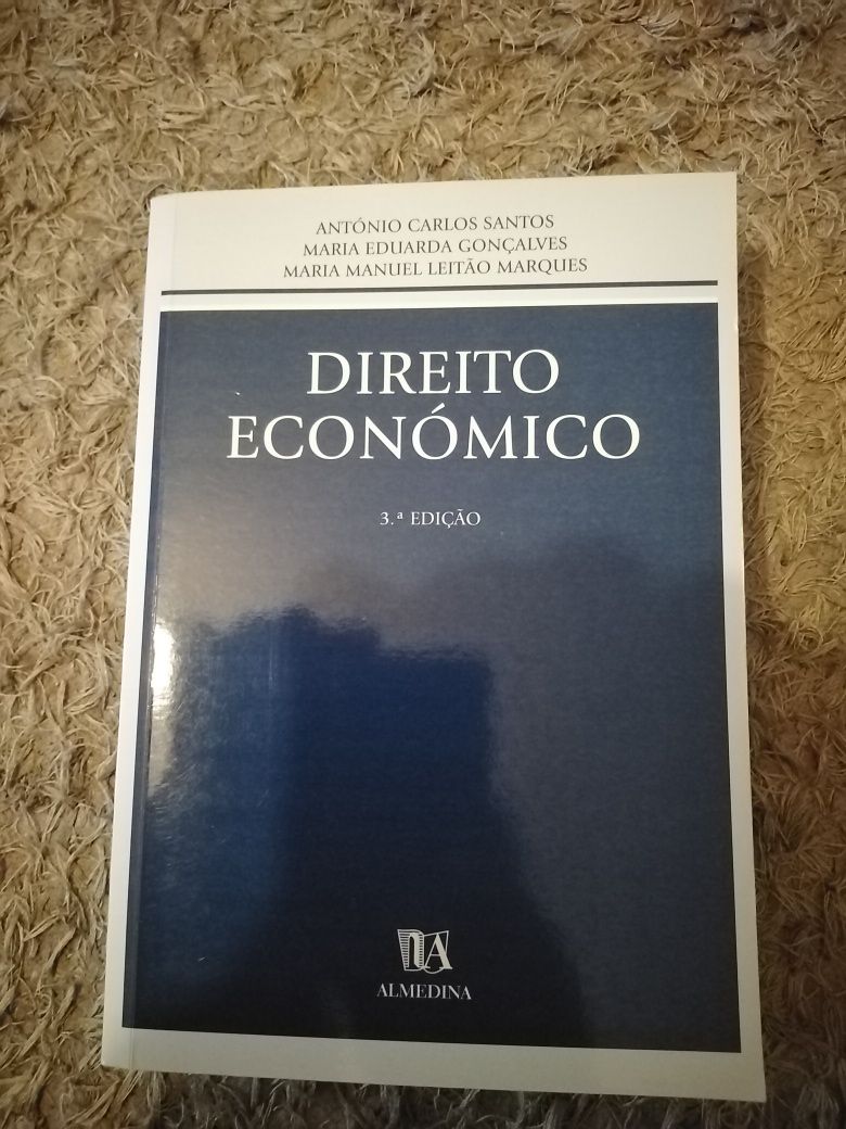 Livros de economia