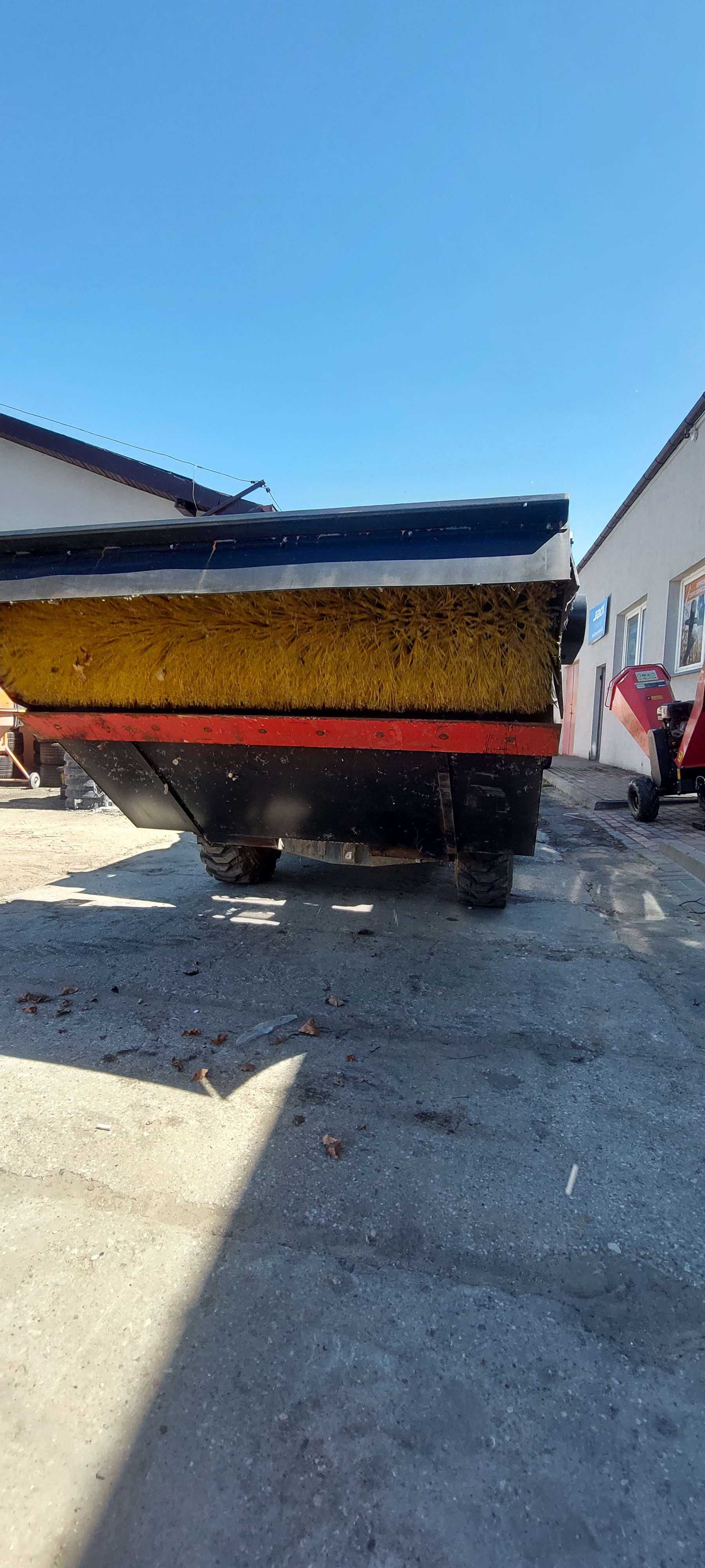 Zamiatarka z pojemnikiem Sweeper 185 ładowarka Bobcat