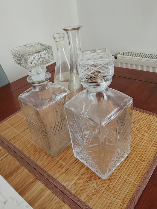 Karafki szklane oddam za darmo REZERWACJA DO NIEDZIELI