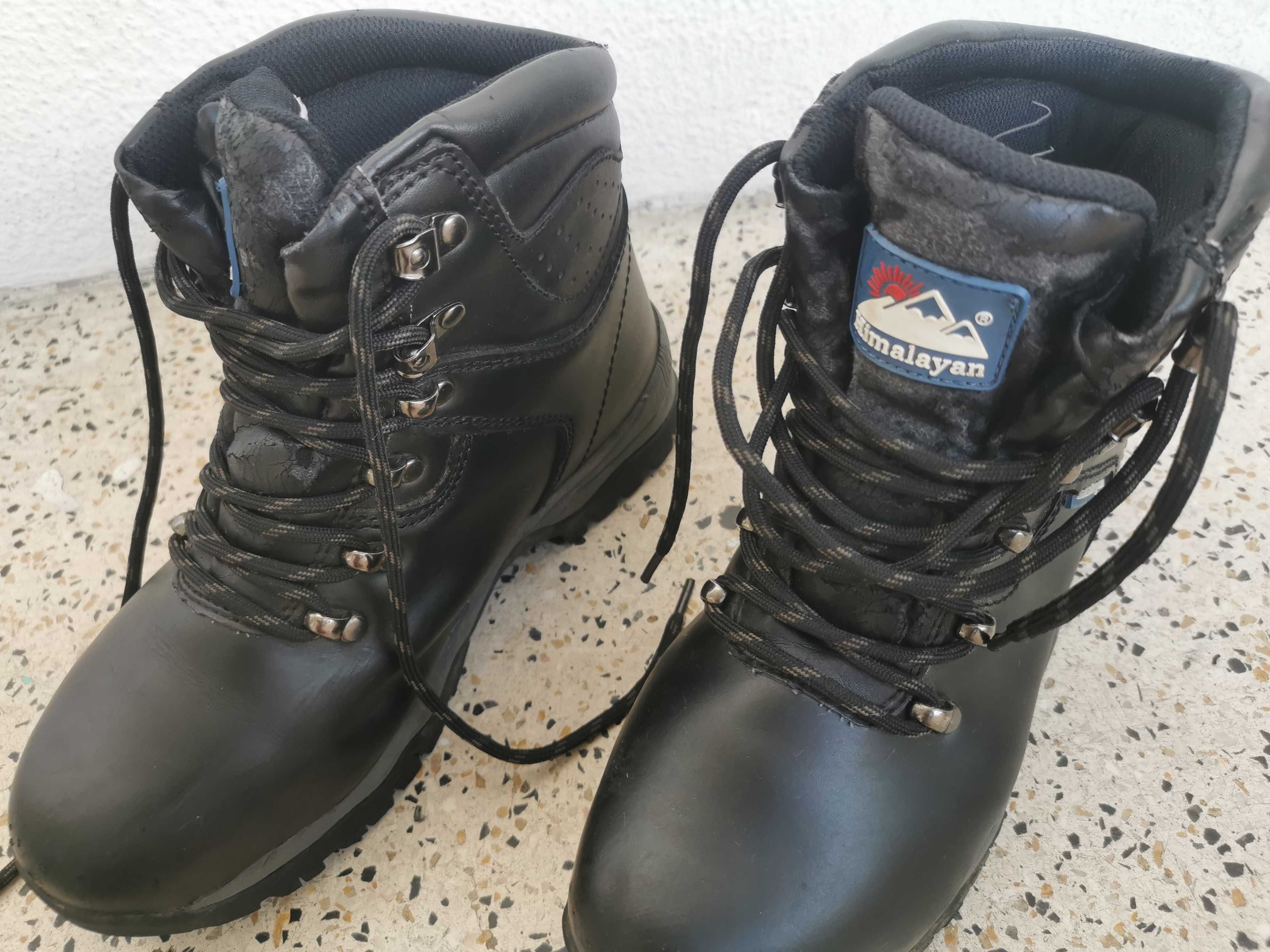 Botas Himalayan preto 38