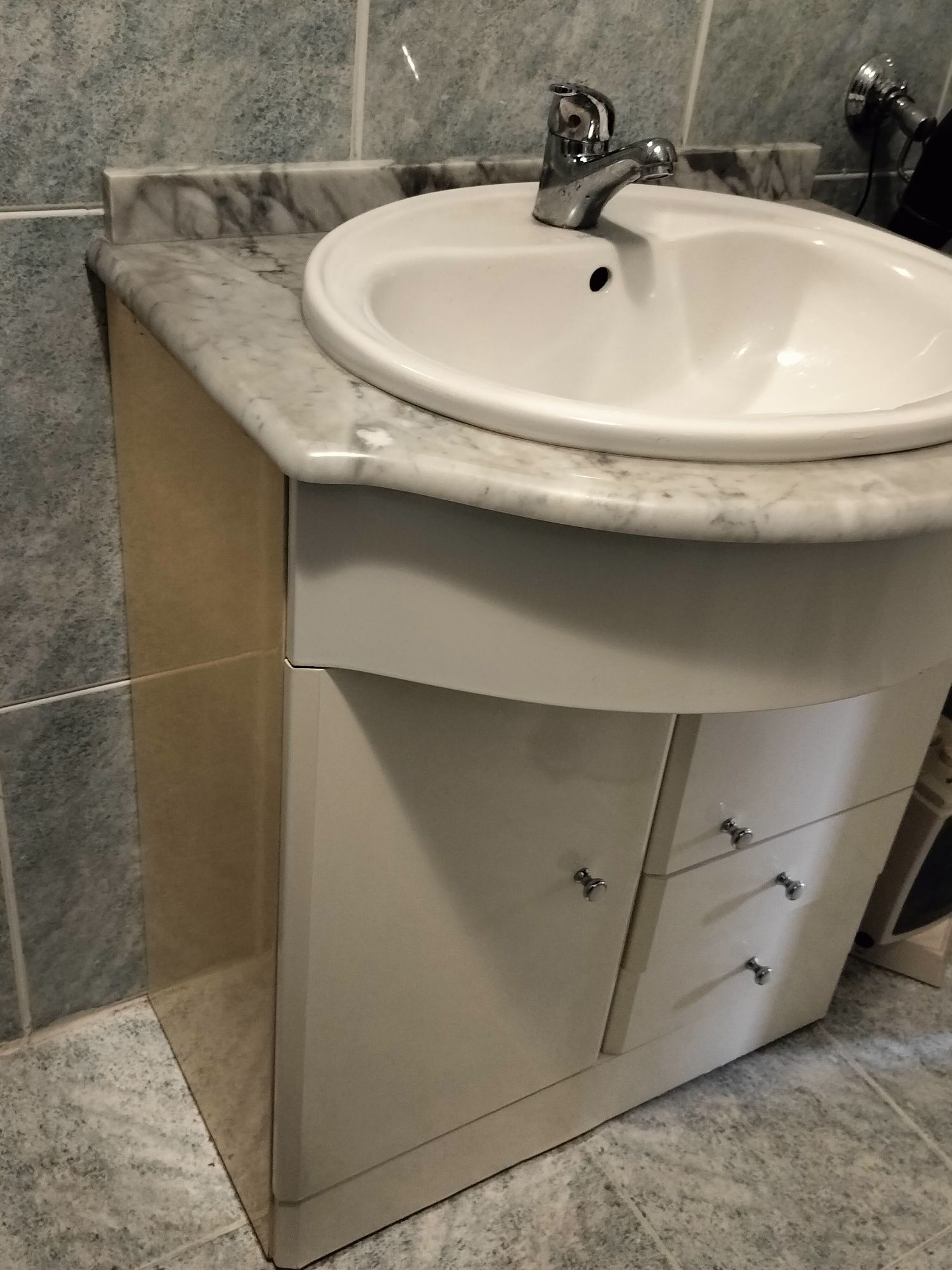 Banheiras Lavatórios e Bidés Sanitana