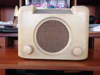 Rádio de válvulas BUSH