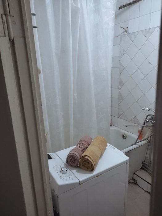 Ж\Д вокзал и Дом офицеров 1-к квартира почасово и посуточно.