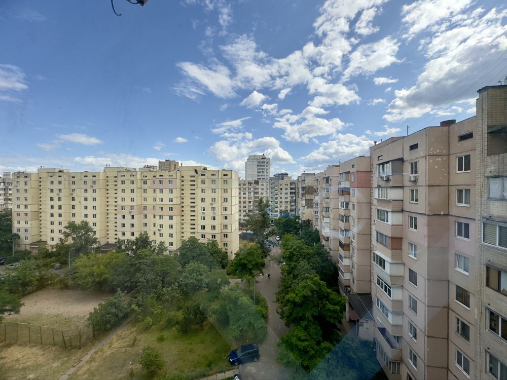 Продам 3-к квартиру пр.Оболонський 40