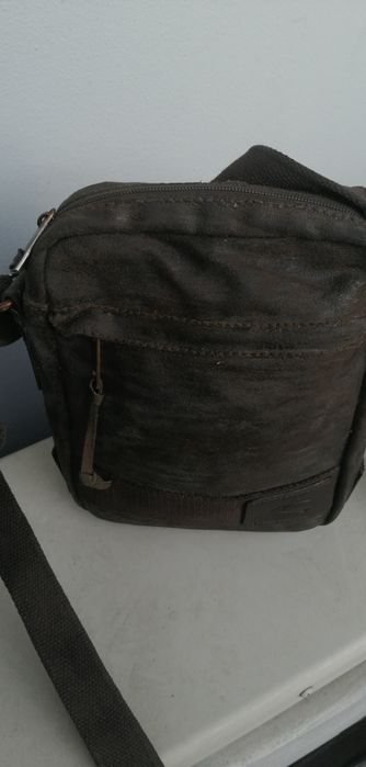 Bolsa para homem em pele