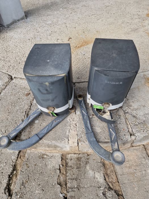 Napęd Beninca do bramy dwuskrzydłowej