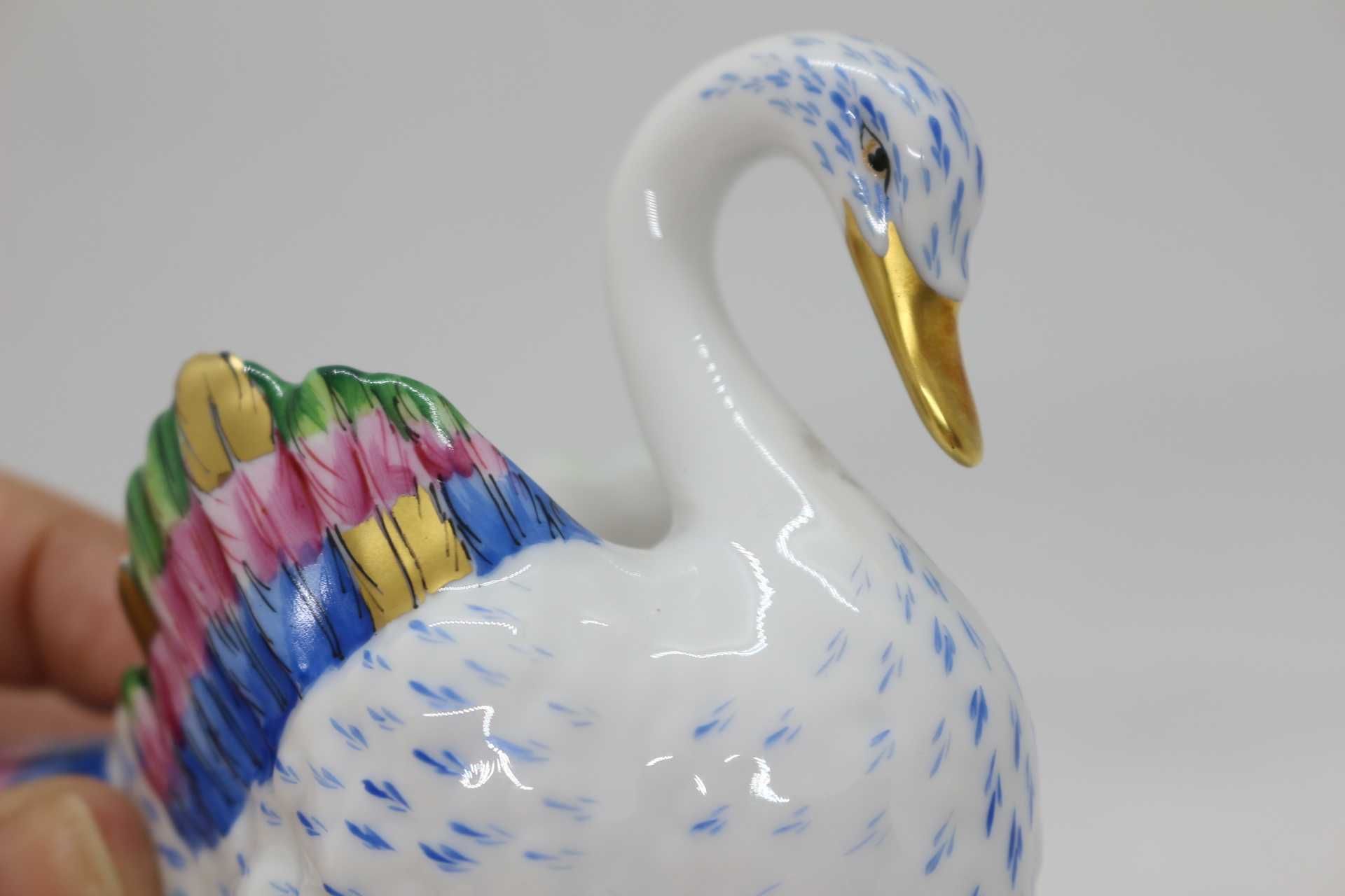 Pequeno Cisne Coleção Calypso Vista Alegre 1971 Pintado à Mão 10 cm