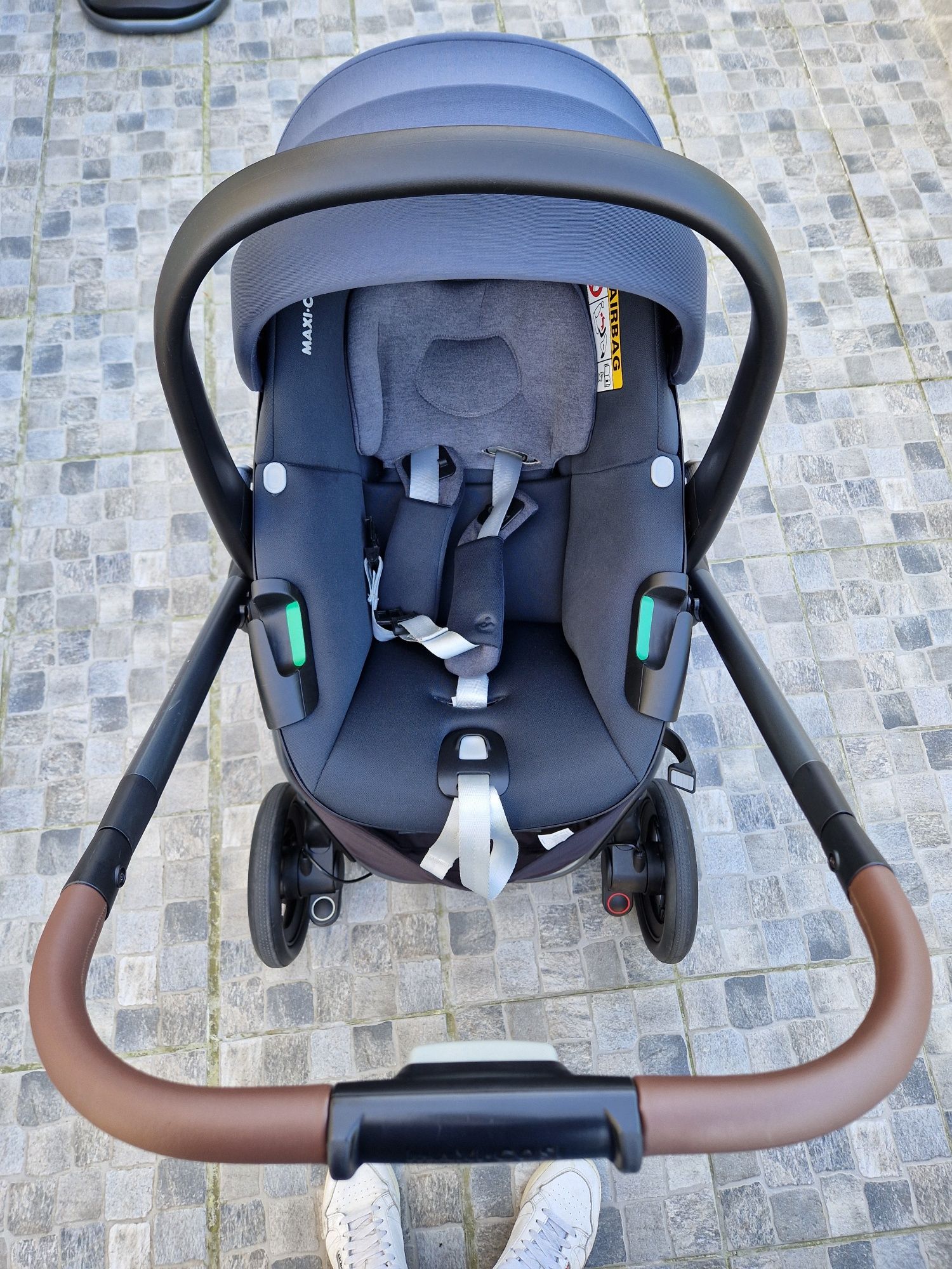 Carrinho bebe maxicosi adorra 2 + pebble 360